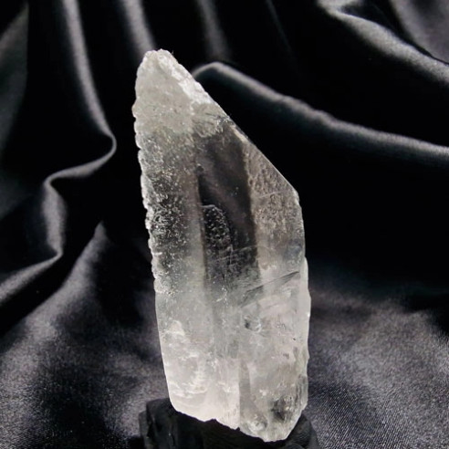 Trigonal master quartz. Distinguished by its small little tips