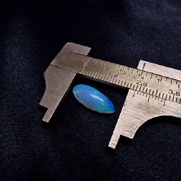 Australian Opal Cabochon Oval 9x12 mm – Natural Gem of Collection