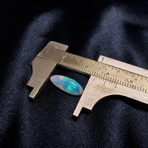 Australian Opal Cabochon Oval 9x15 mm – Natural Gem of Collection