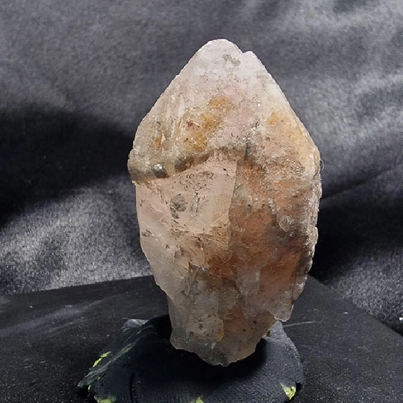 Punta natural de cuarzo litio