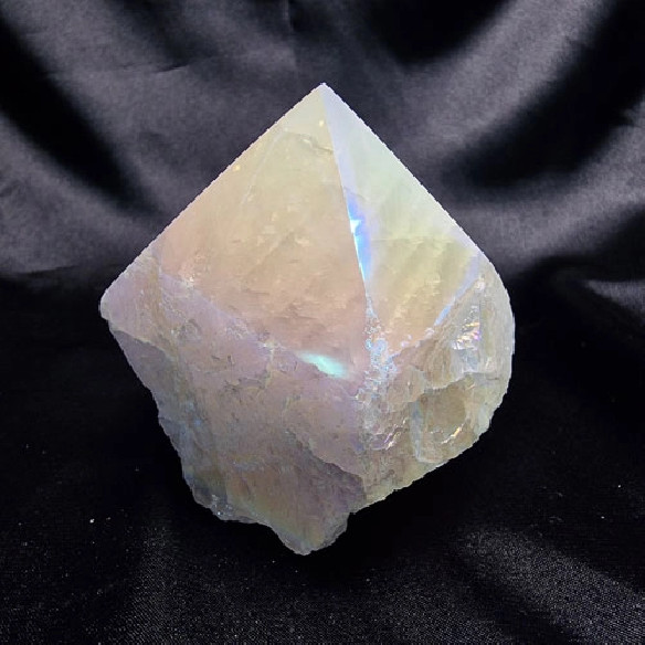 Punta pulida de cuarzo aura