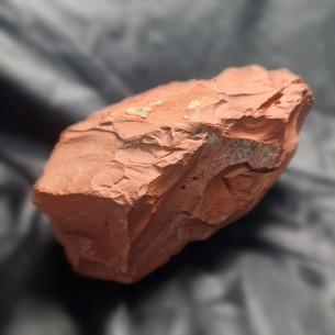 Jaspe Vermelho natural, peça de 3,7kg, a pedra nobre