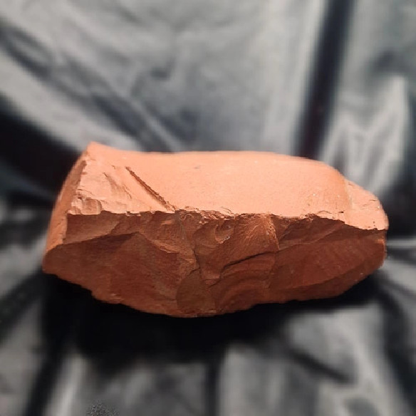 Jaspe rojo natural, pieza de 3,7kg, piedra noble
