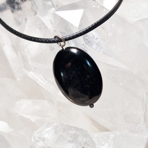 Xungita penjoll oval. El carboni és fonamental per la vida