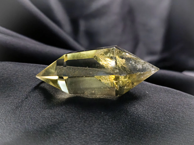 Lemon quartz polished double terminated point