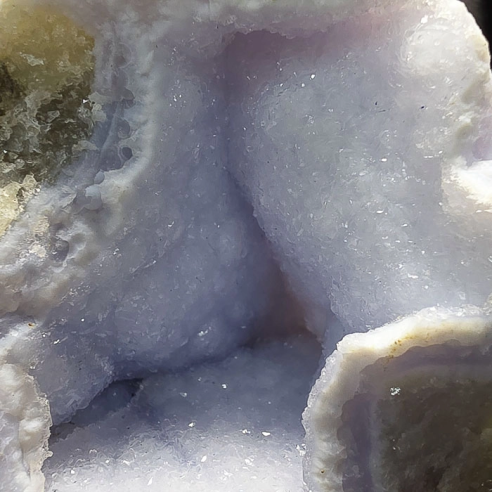 Chalcedony with microcrystals preserves the calm of time