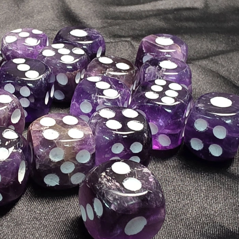 Amethyst die where chance becomes violet calm