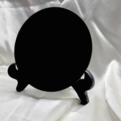Espelho de obsidiana negra – disco de 15 cm. Reflexo vulcânico noturno