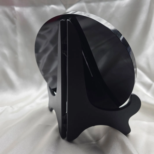 Espelho de obsidiana negra – disco de 15 cm. Reflexo vulcânico noturno