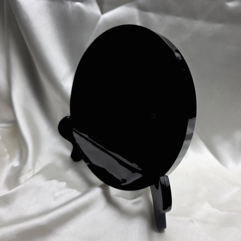 Espelho de obsidiana negra – disco de 15 cm. Reflexo vulcânico noturno