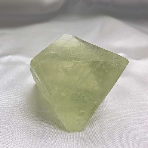 Fluorite octahedron. Mental clarity and spiritual balance