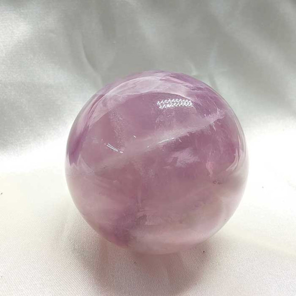 Fluorita bola. Claredat mental i equilibri espiritual