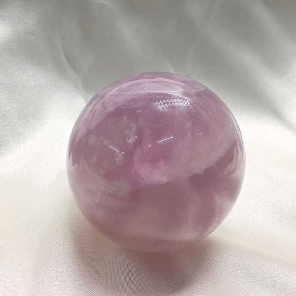 Fluorita bola. Claredat mental i equilibri espiritual