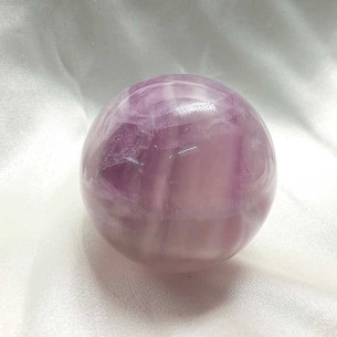 Fluorita bola. Claredat mental i equilibri espiritual