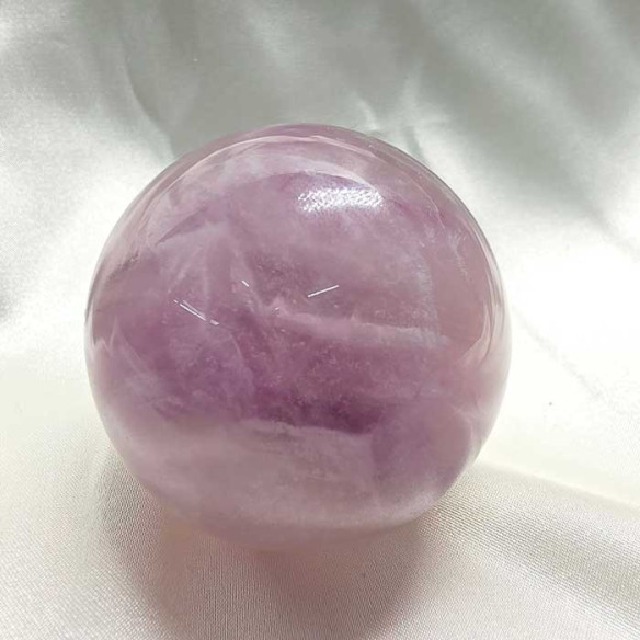 Fluorita bola. Claredat mental i equilibri espiritual