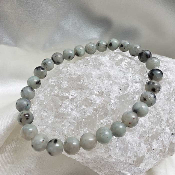 Jaspe kiwi brazalete bola lisa 6mm. Estabilidad y tierra.