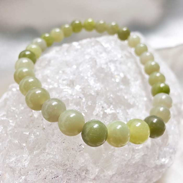 Jade verde brazalete bola lisa 6mm. Orden y claridad.