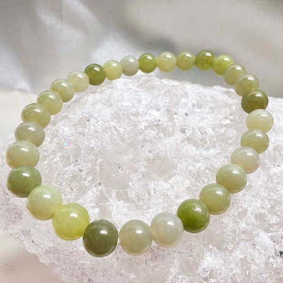 Jade verde brazalete bola lisa 6mm. Orden y claridad.