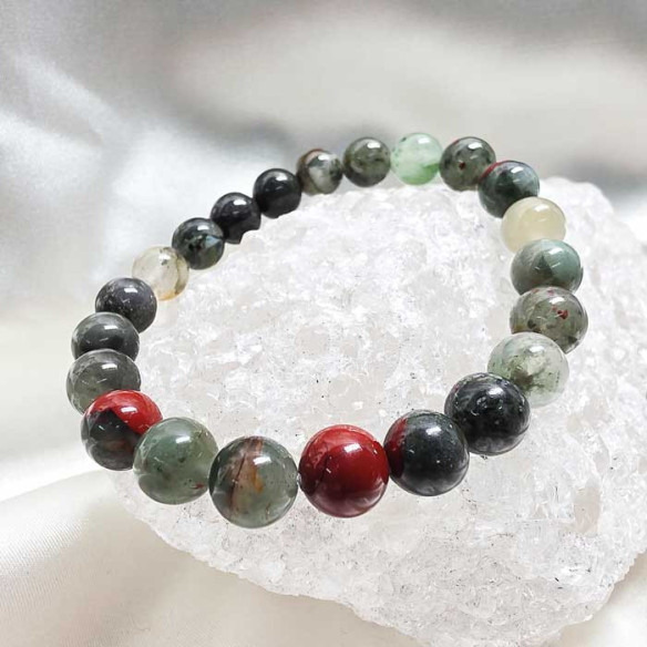 Bloodstone heliotrope smooth bead bracelet 8mm.