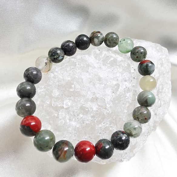 Bloodstone heliotrope smooth bead bracelet 8mm.