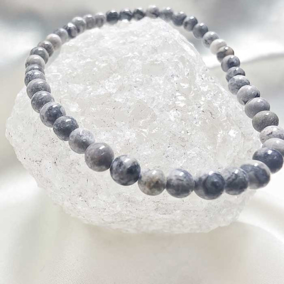Ágata crazy gris brazalete bola lisa 4mm. Movimiento y brillo.