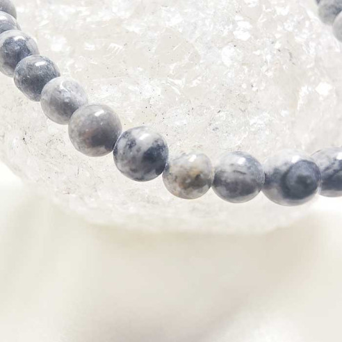 Ágata crazy gris brazalete bola lisa 4mm. Movimiento y brillo.