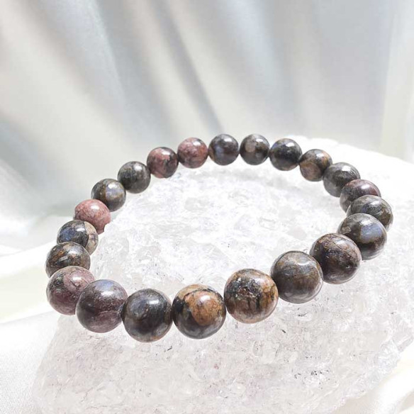 Vulcanita brazalete bola 8mm. Protección y sobriedad.