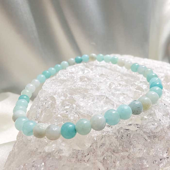 Amazonita brazalete bola 4mm. Calma y comunicación.