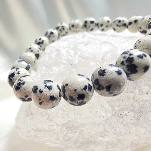 Jaspe dálmata brazalete bola 8mm. Contraste y energía.