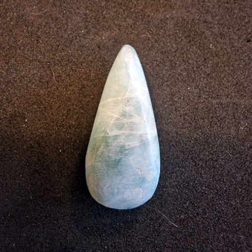 Caboixó de larimar amb forma de gota de la República Dominicana