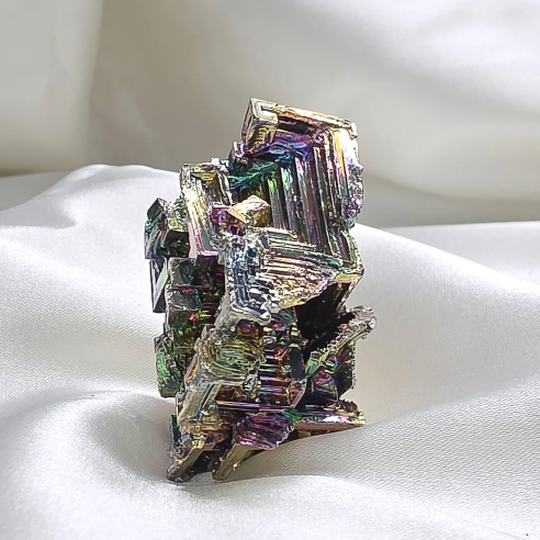 Bismut Recristal·litzat | Geometria i Color | Cristalljoia