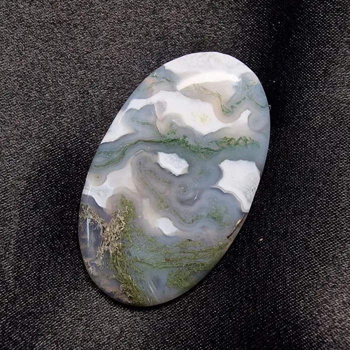 cabuj&oacute;n de mineral