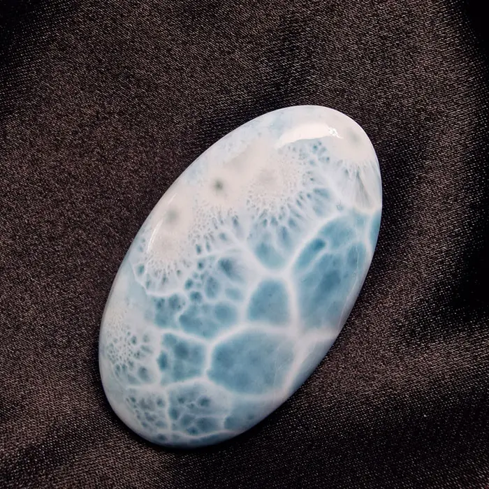 cabuj&oacute;n de mineral
